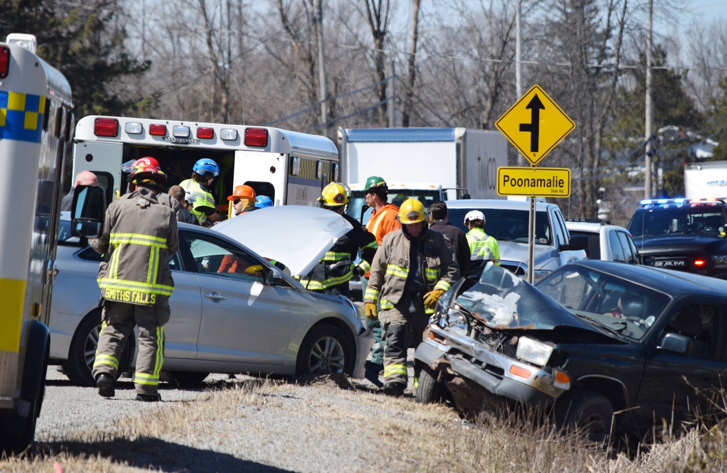 Collision on Highway 43 near Smiths Falls | InsideOttawaValley.com