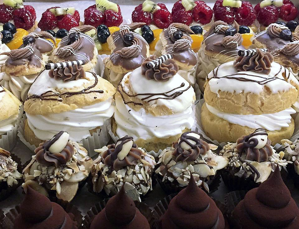 5 bakery cafés in Etobicoke